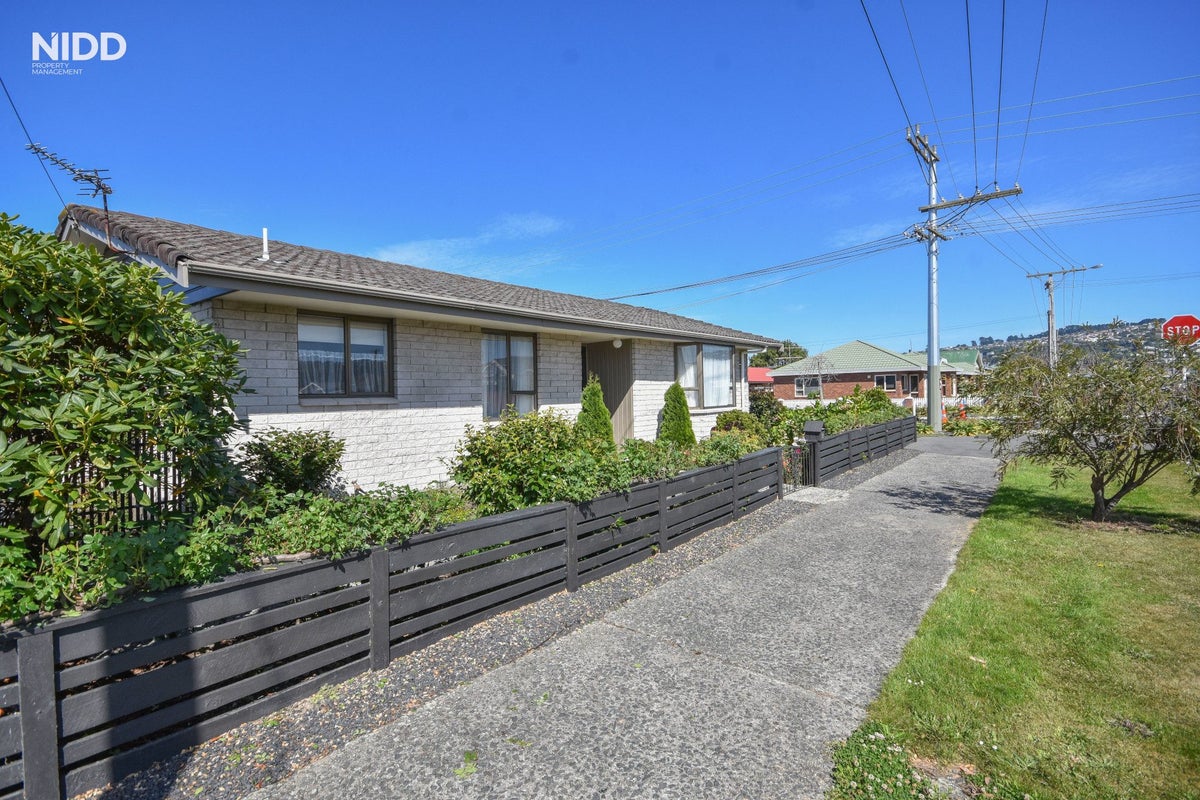33 Bellona Street, Saint Kilda, Dunedin - Carousel 1