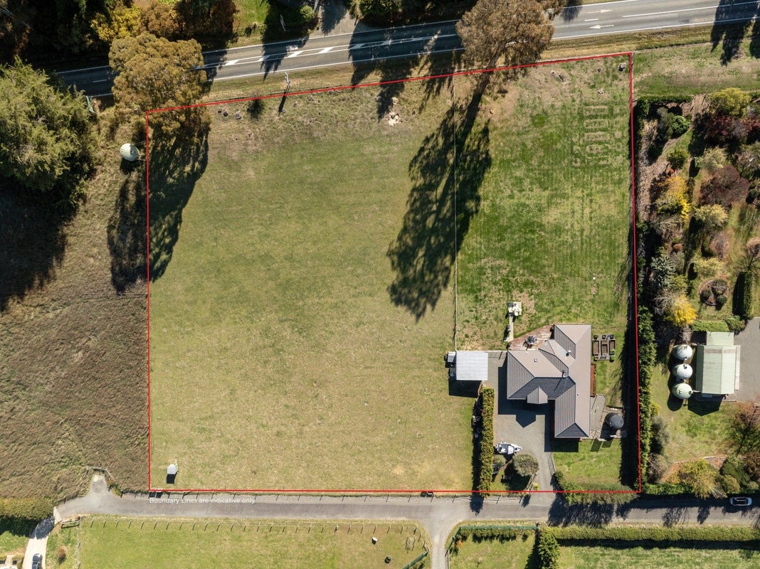 6 Cooper Street, Blenheim - Carousel 24