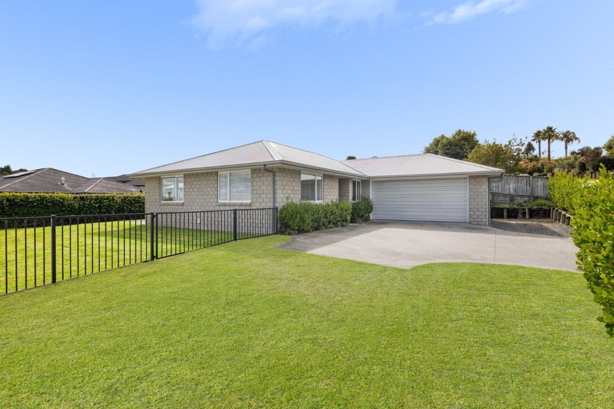 128 Rowesdale Drive, Ohauiti, Tauranga - Carousel 12
