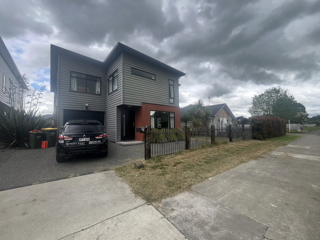 92 Kay Road, Flagstaff, Hamilton - Carousel 1