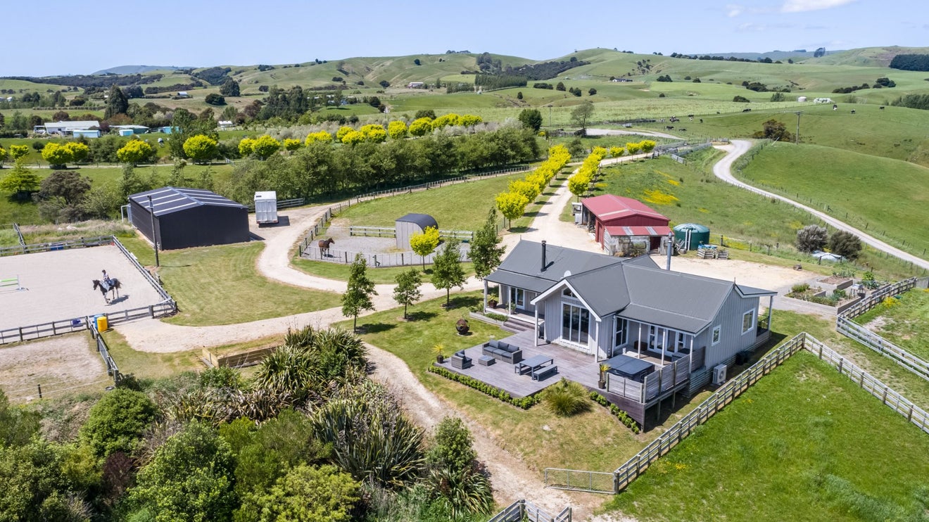 216A Ahiaruhe Road, Ahiaruhe - Carousel 1