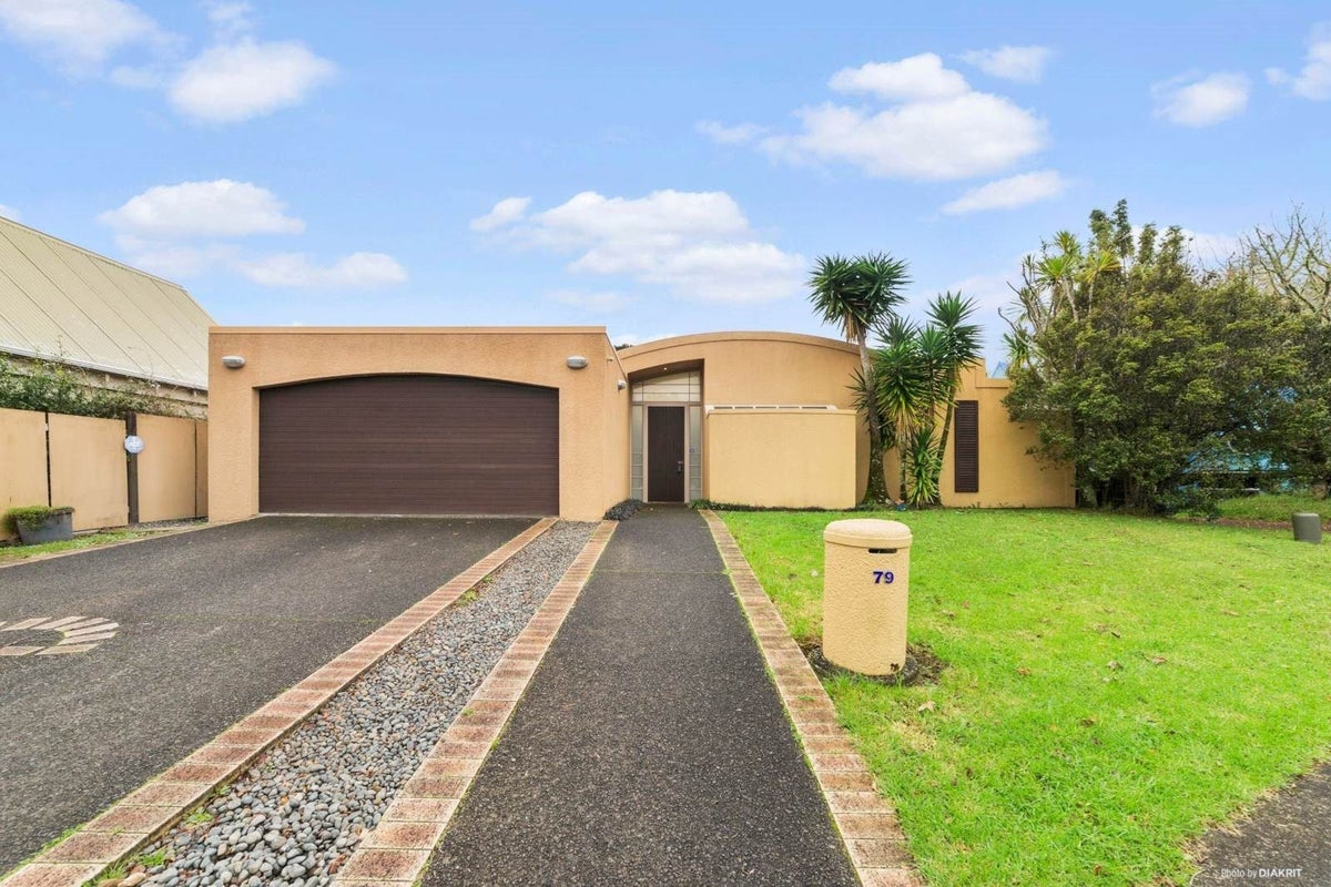 79 Aeroview Drive, Beach Haven, Auckland - Carousel 1