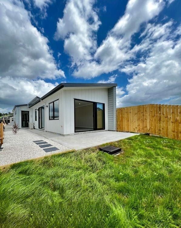 22 Combat Street, Papakura, Papakura - Carousel 20