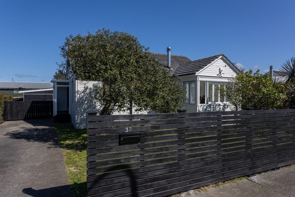 37 Gifford Avenue, Wesley, Auckland - Carousel 1