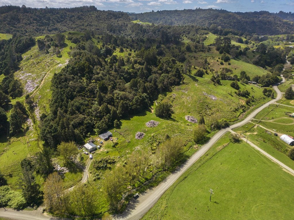480 Upper Waiwera Road, Silverdale - Carousel 2
