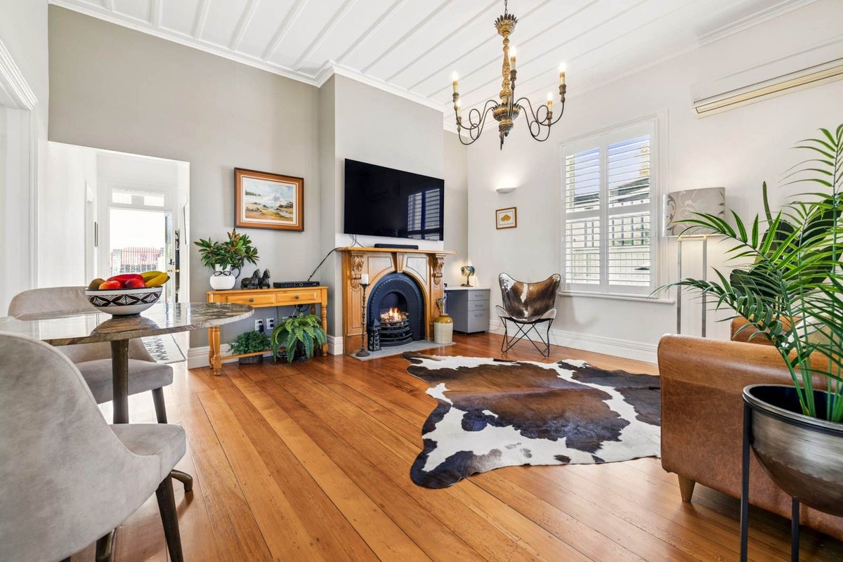 8 Seddon Street, Grey Lynn, Auckland - Carousel 2
