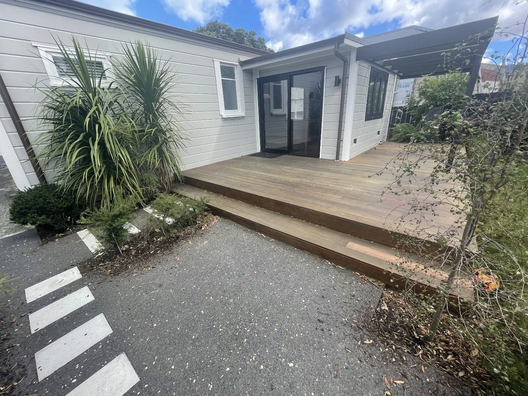15 Elizabeth Street, Petone, Lower Hutt - Carousel 17