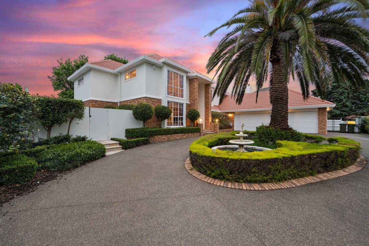 28 MANOR PARK, Sunnyhills, Auckland - Carousel 1