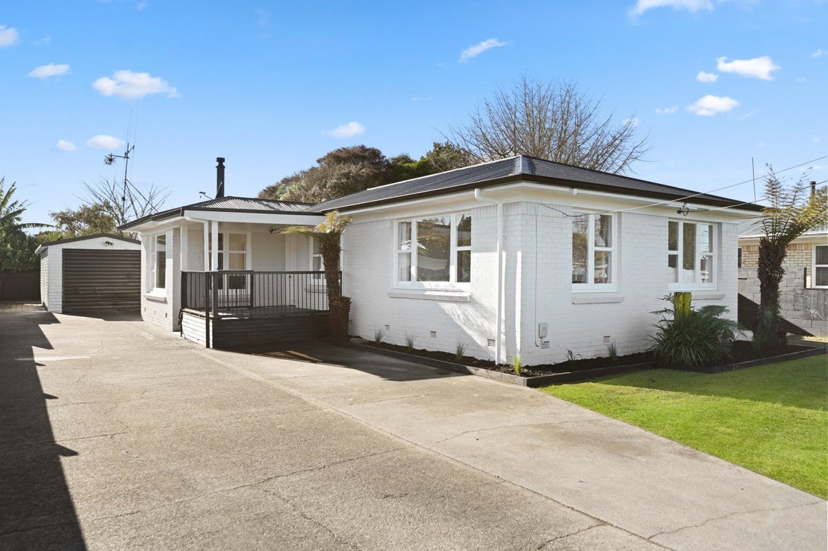 92 Silverdale Road, Silverdale, Hamilton - Carousel 1