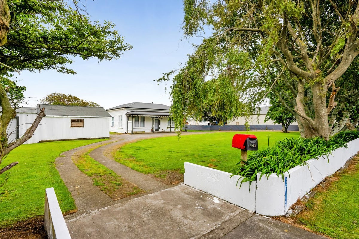 443 Normanby Road, Hawera - Carousel 2
