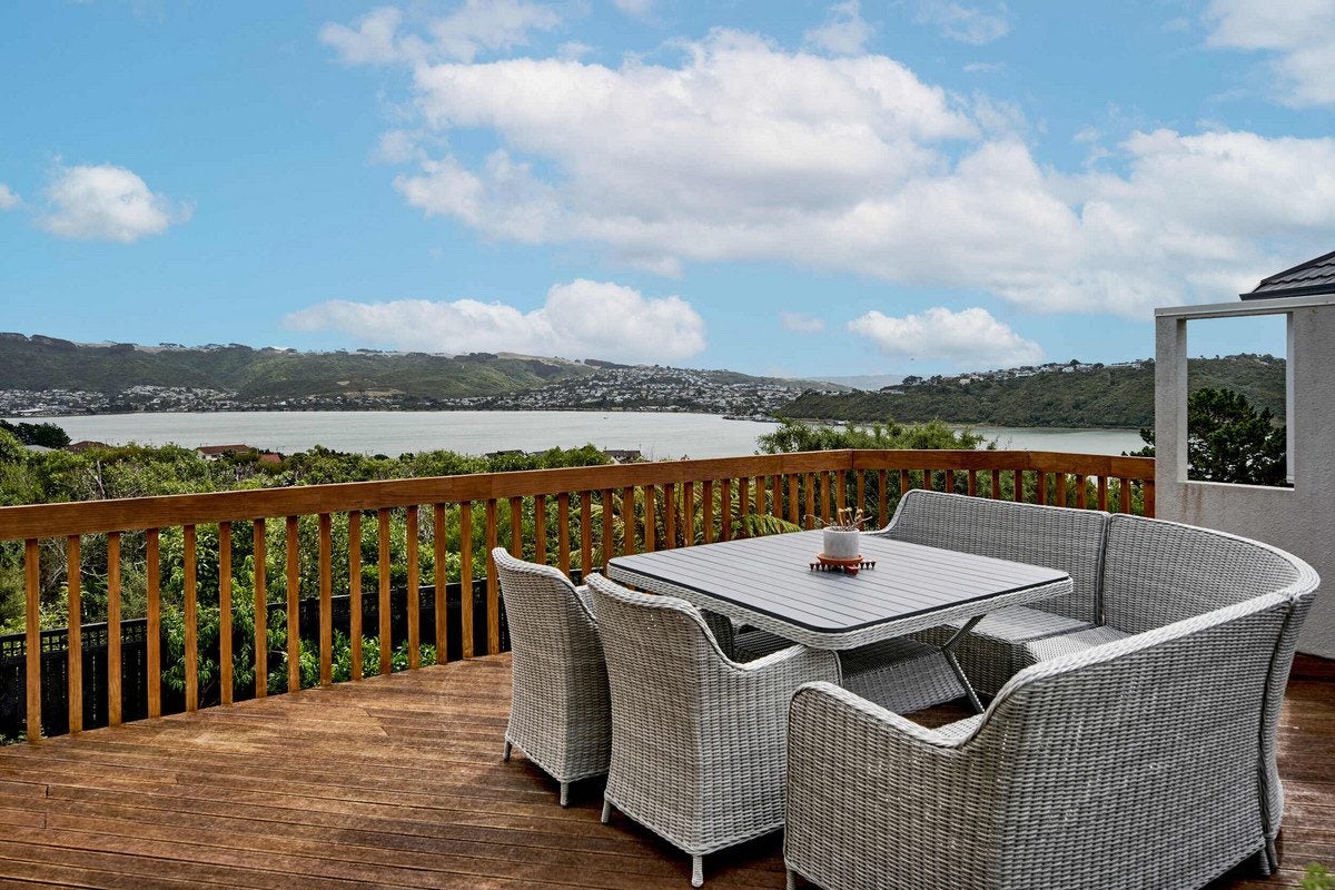 17 Dornoch Place, Papakowhai, Porirua - Carousel 2