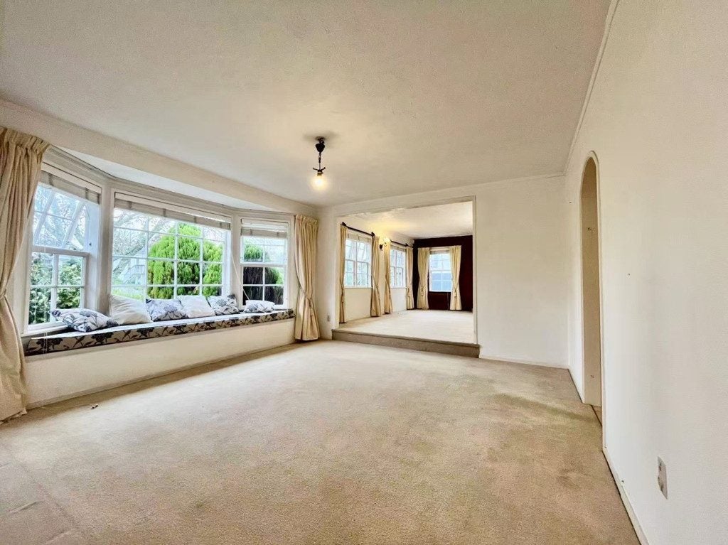 7 Dallow Place, Henderson, Auckland - Carousel 2