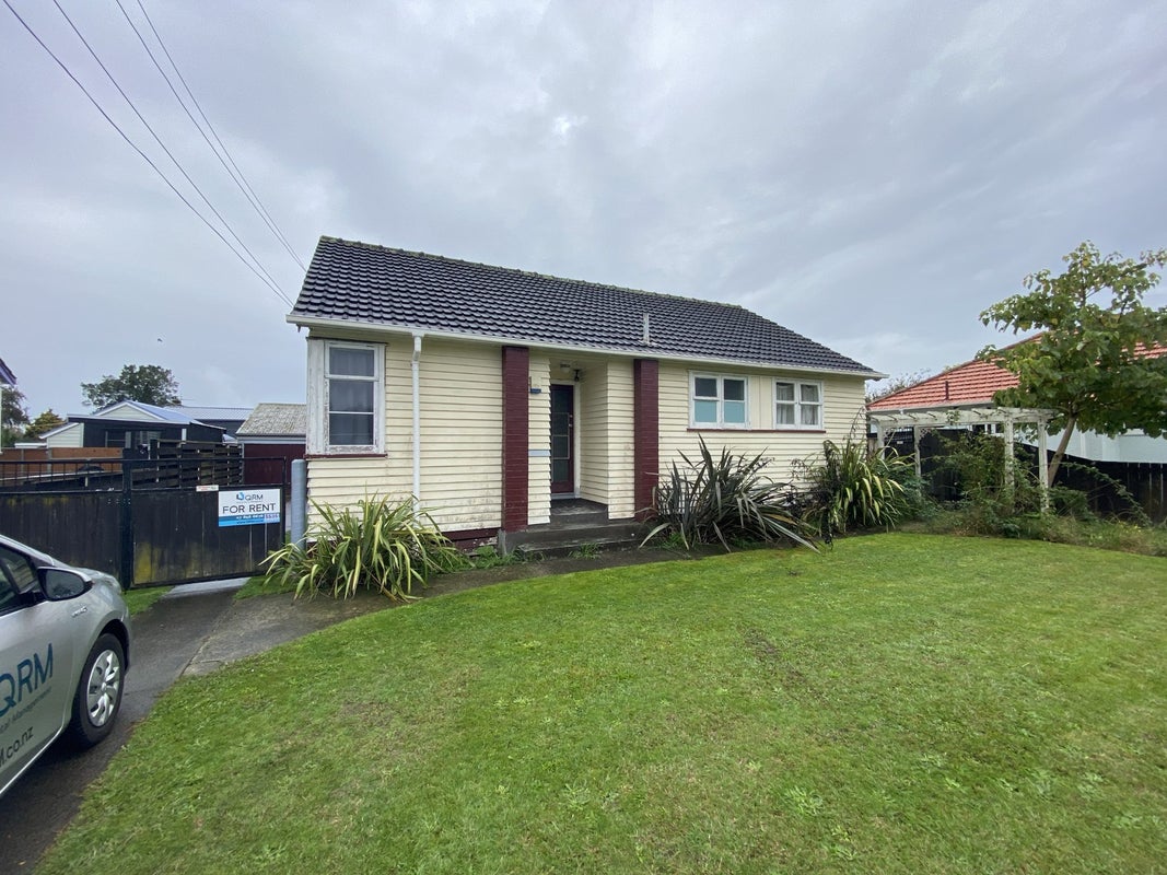 65 Alfred Street, Fairfield, Hamilton - Carousel 1
