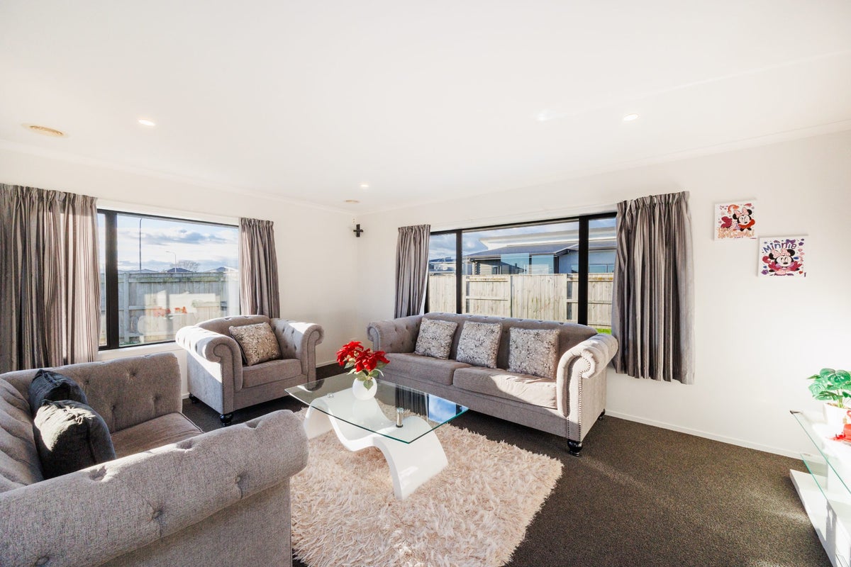 79 Balrickard Way, Milson, Palmerston North - Carousel 2