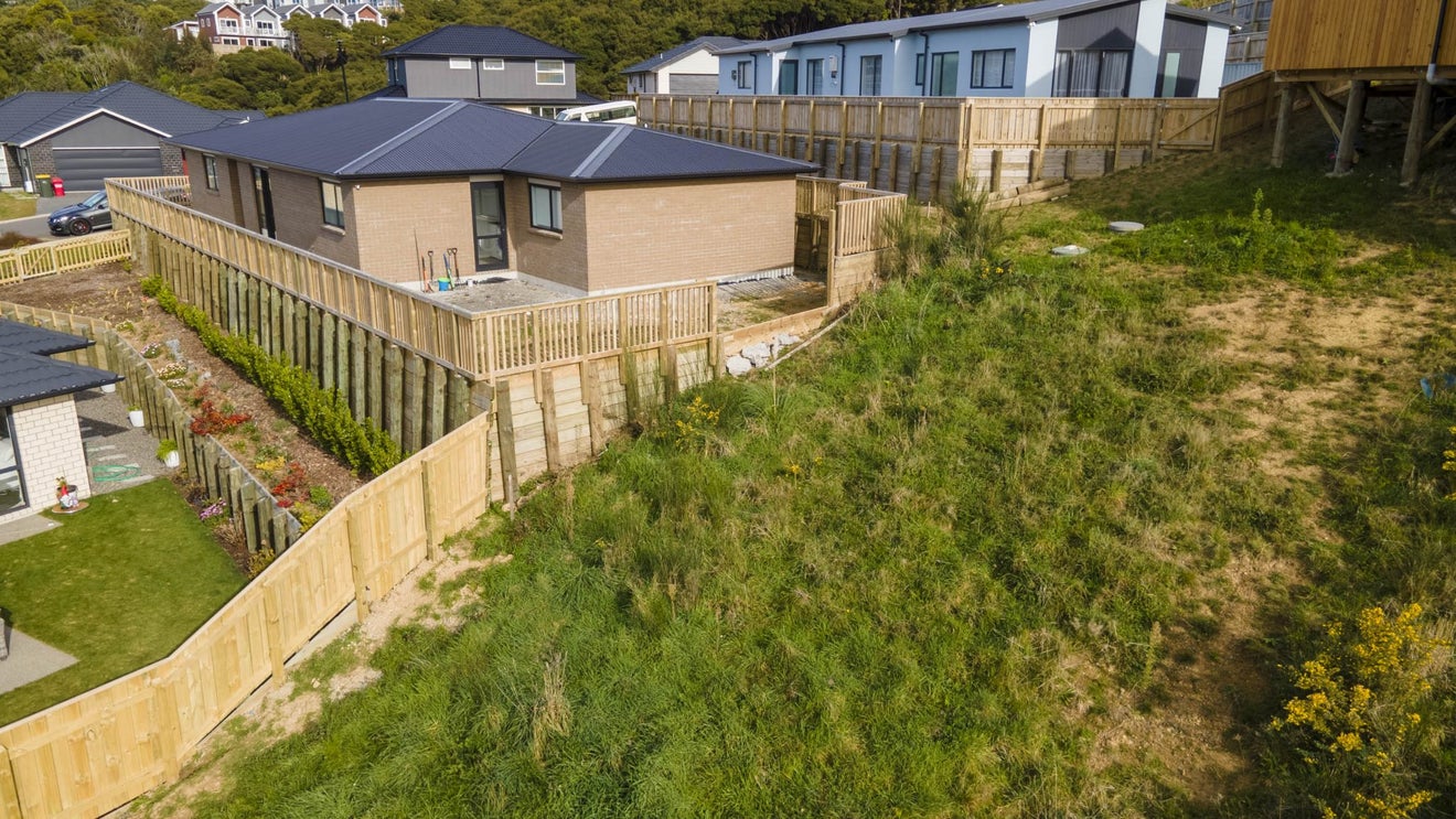 13 Topsail Way, Whitby, Porirua - Carousel 30