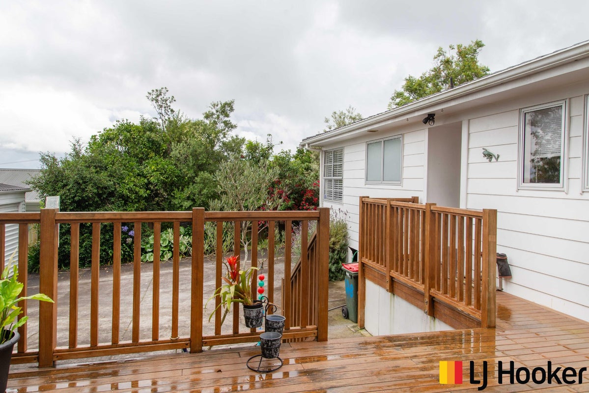 148 Coxhead Road, Wattle Downs, Auckland - Carousel 1