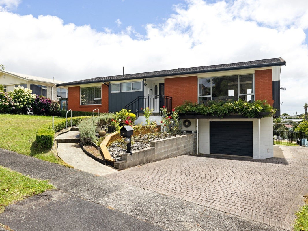 6 Glamis Avenue, Dinsdale, Hamilton - Carousel 1