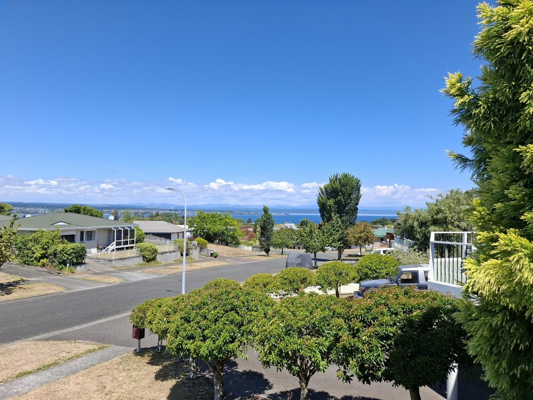 100 Lakewood Drive, Nukuhau, Taupo - Carousel 21