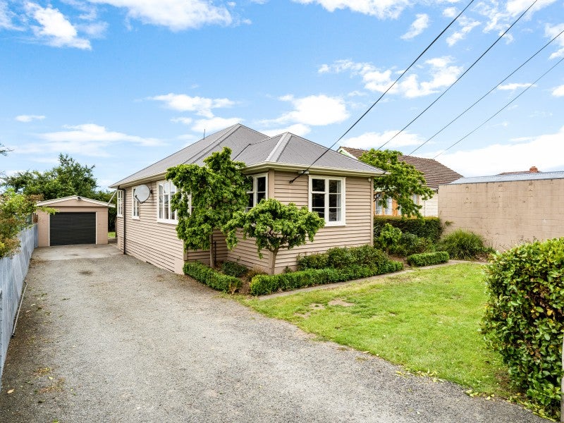 11 Colne Street, Oamaru North, Oamaru - Carousel 1