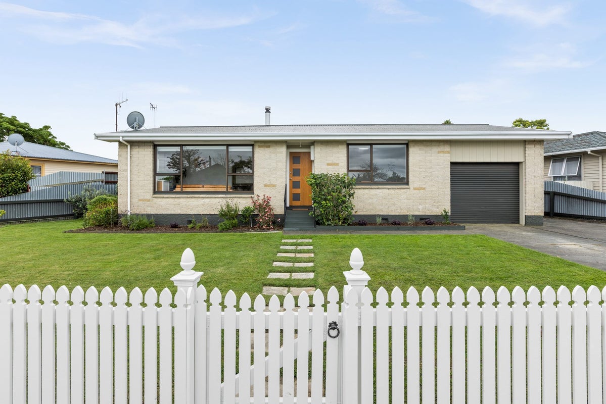 3 Dockery Avenue, Onekawa, Napier - Carousel 1