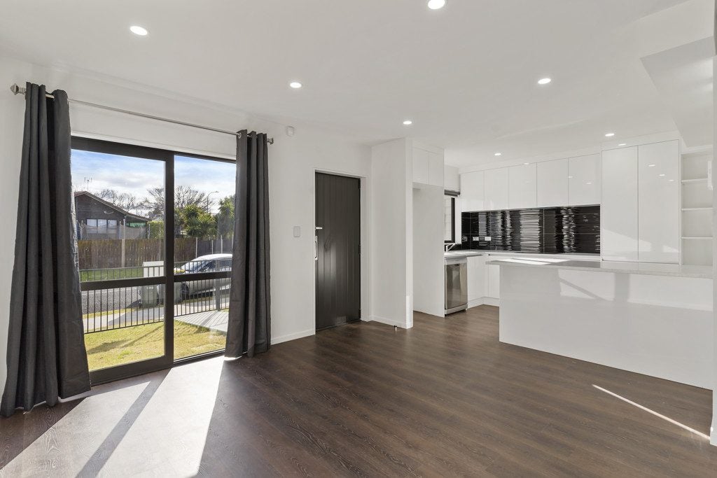 2E Melleray Place, Randwick Park, Auckland - Carousel 1