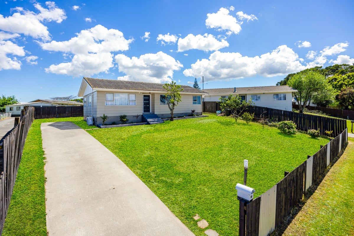 131 Wordsworth Road, Manurewa, Manukau City, Auckland - Carousel 2