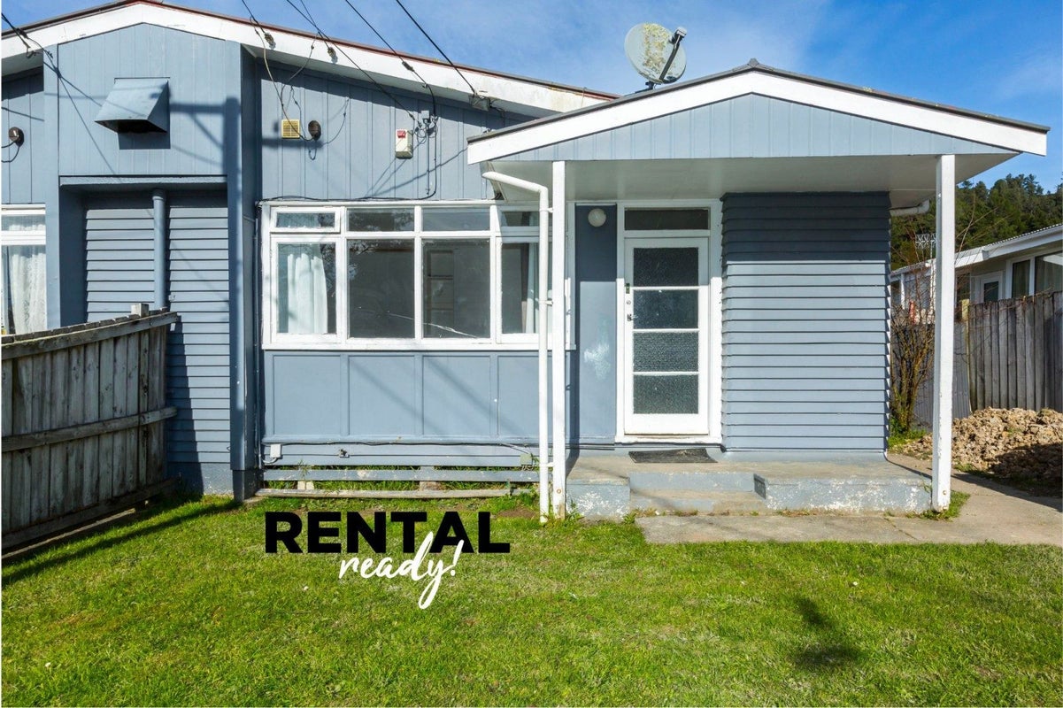 1/35 Hanson Grove, Stokes Valley, Lower Hutt - Carousel 1