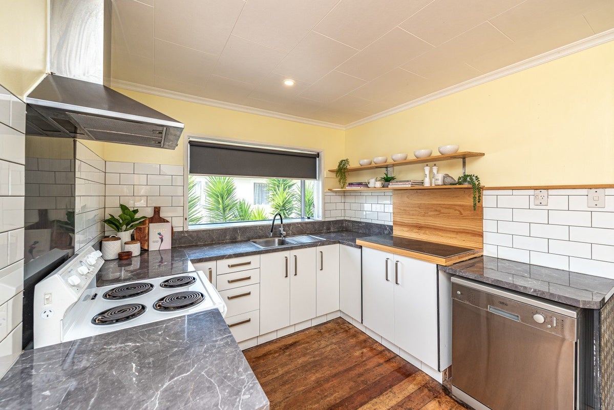 64 Purnell Street, College Estate, Whanganui - Carousel 2