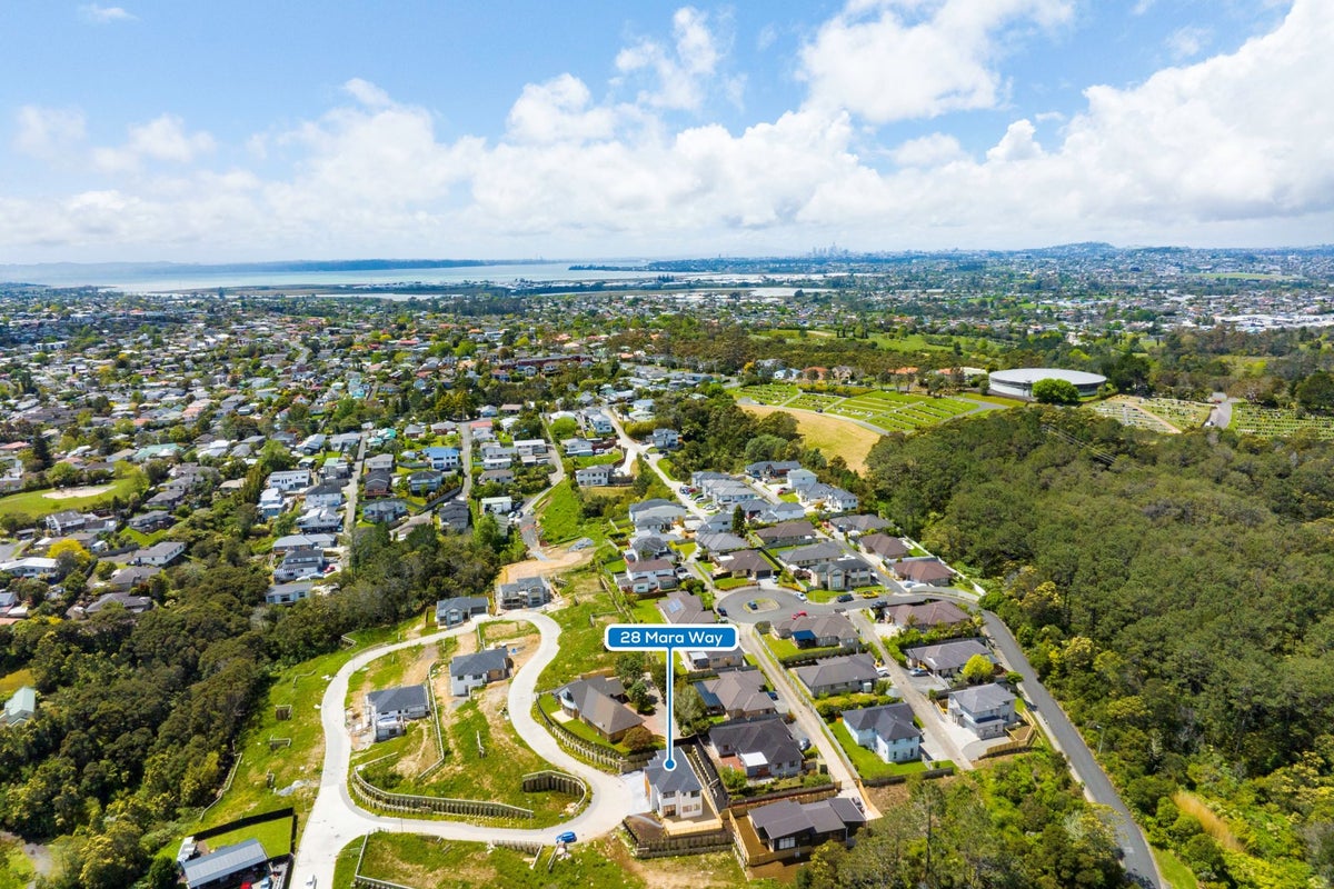 28 Ara Mara Hua, Henderson, Auckland - Carousel 35