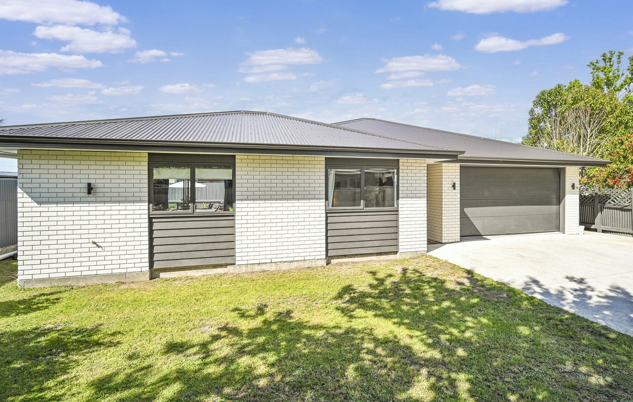 18A Wycliffe Street, Onekawa, Napier - Carousel 2