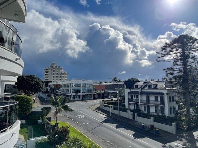 2D/175 Hurstmere Road, Takapuna, Auckland - Carousel 1
