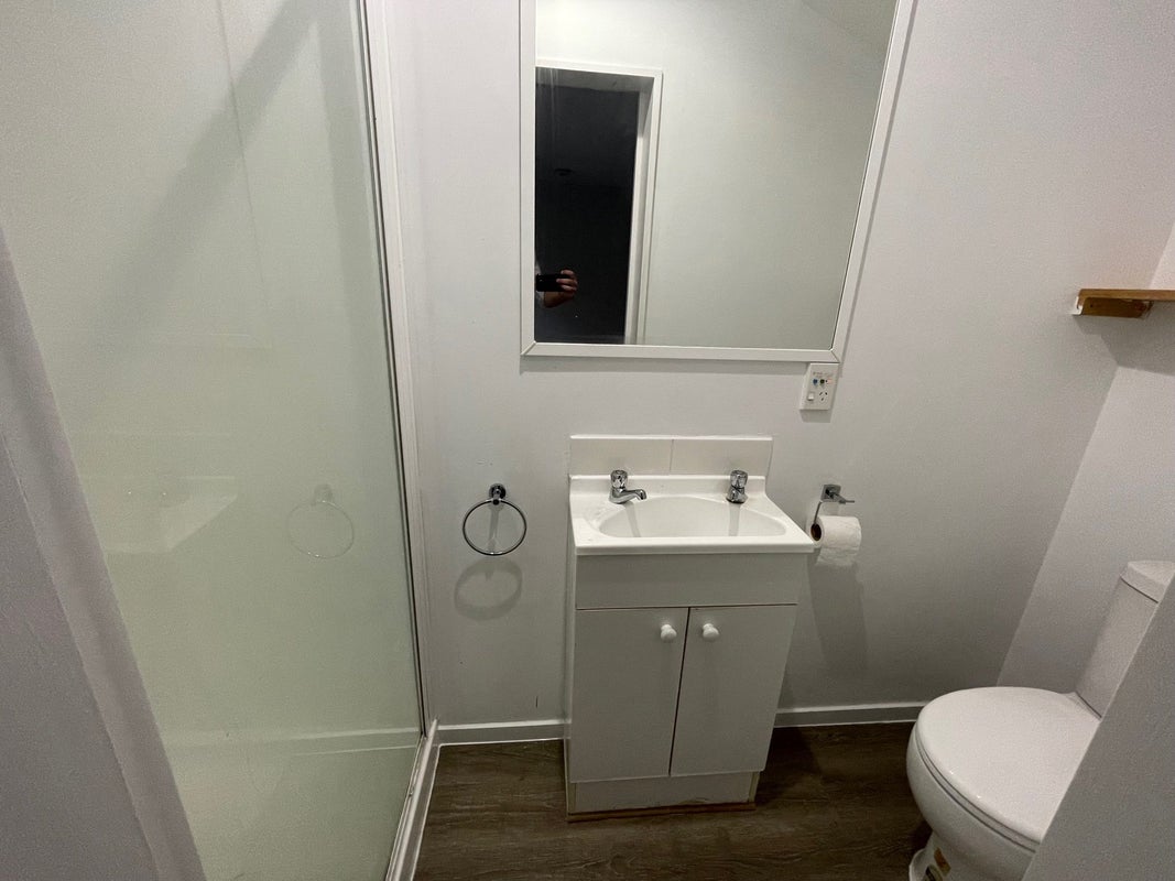 2/14 Ambrico Place, New Lynn, Auckland - Carousel 12