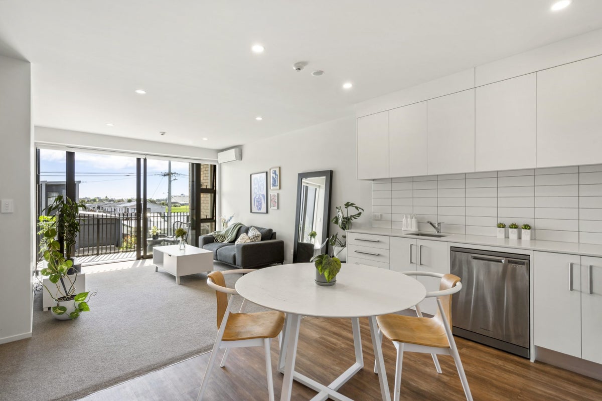 106/38D Fraser Avenue, Northcote, Auckland - Carousel 2