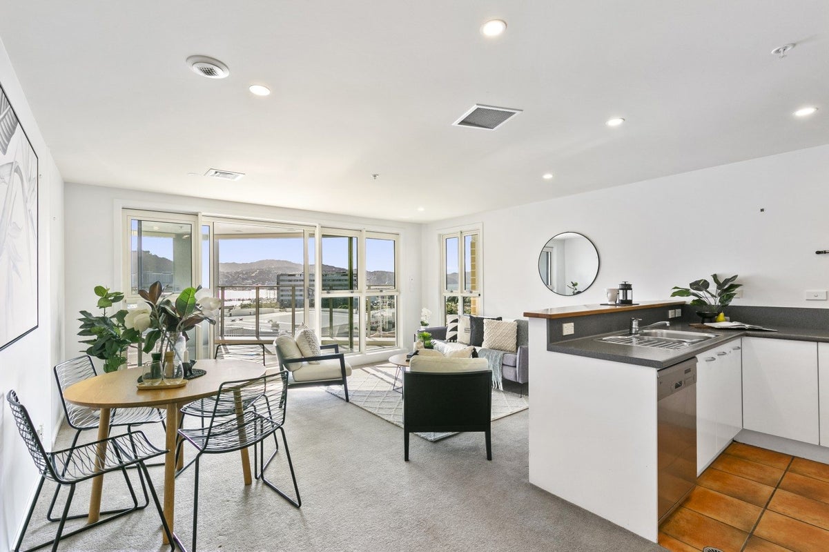 7D/5 Kent Terrace, Mount Victoria, Wellington - Carousel 1
