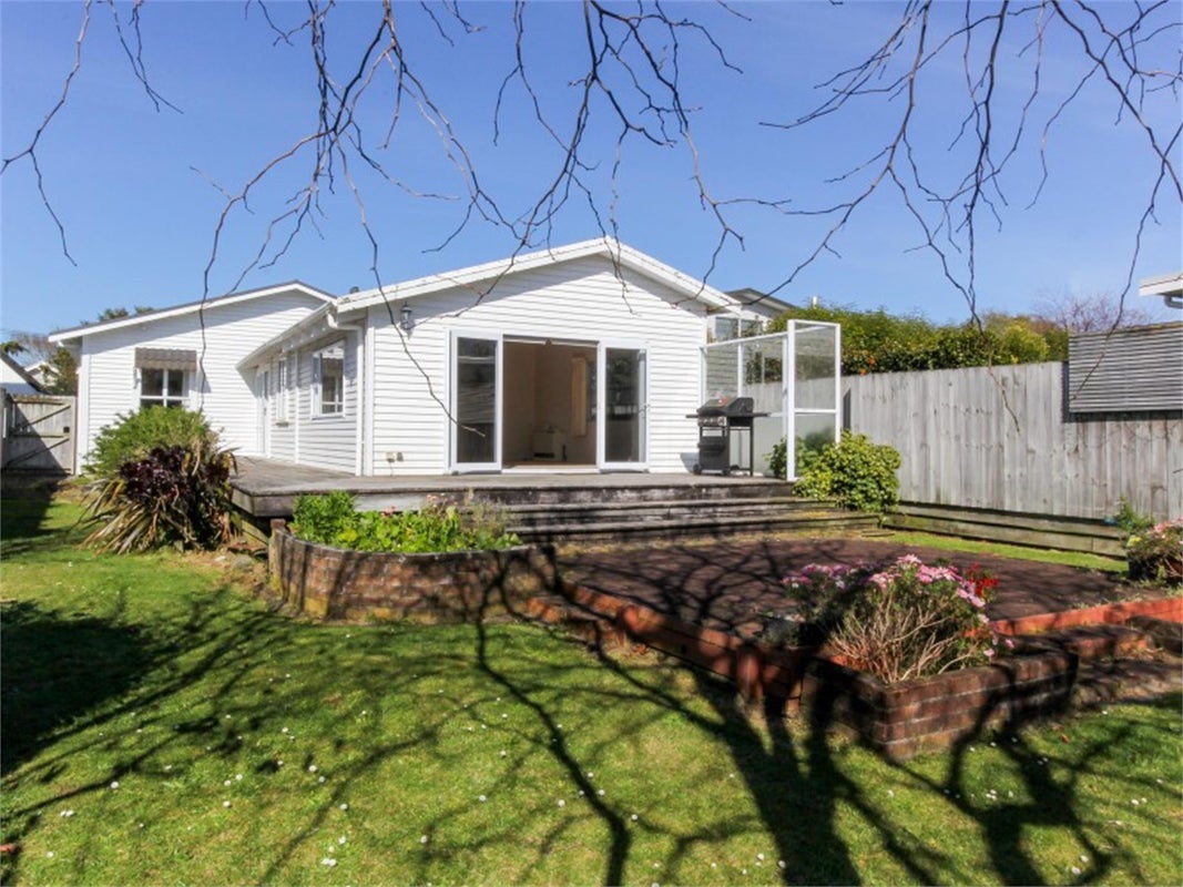 13 George Street, Lower Vogeltown, New Plymouth - Carousel 2