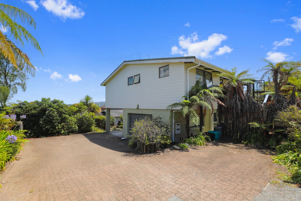 50 Harvey Street, Waipahihi, Taupo - Carousel 2
