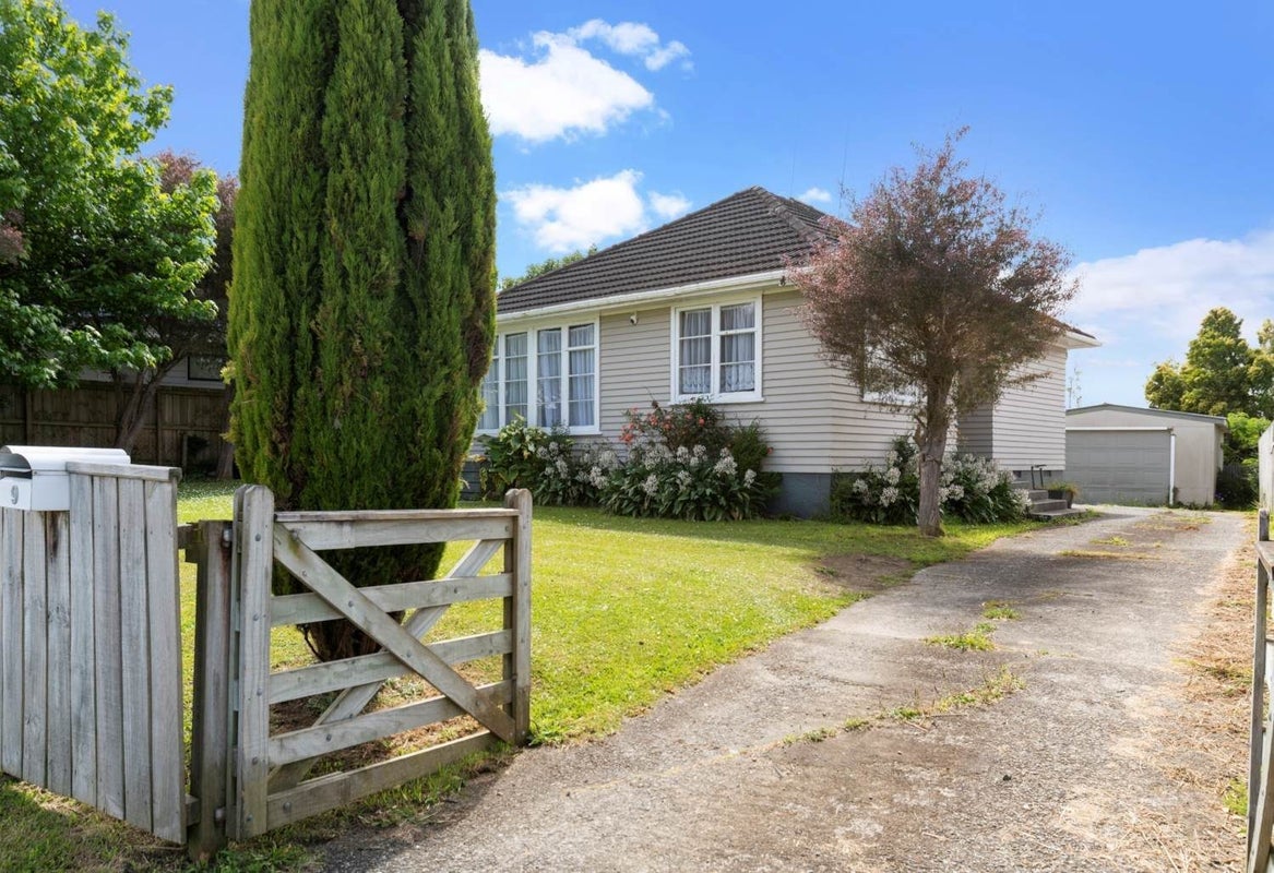 9 Ellen Street, Manurewa East, Auckland - Carousel 2