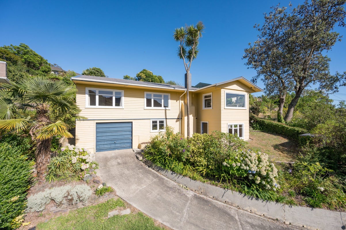 16 Thompson Terrace, Toi Toi, Nelson - Carousel 1