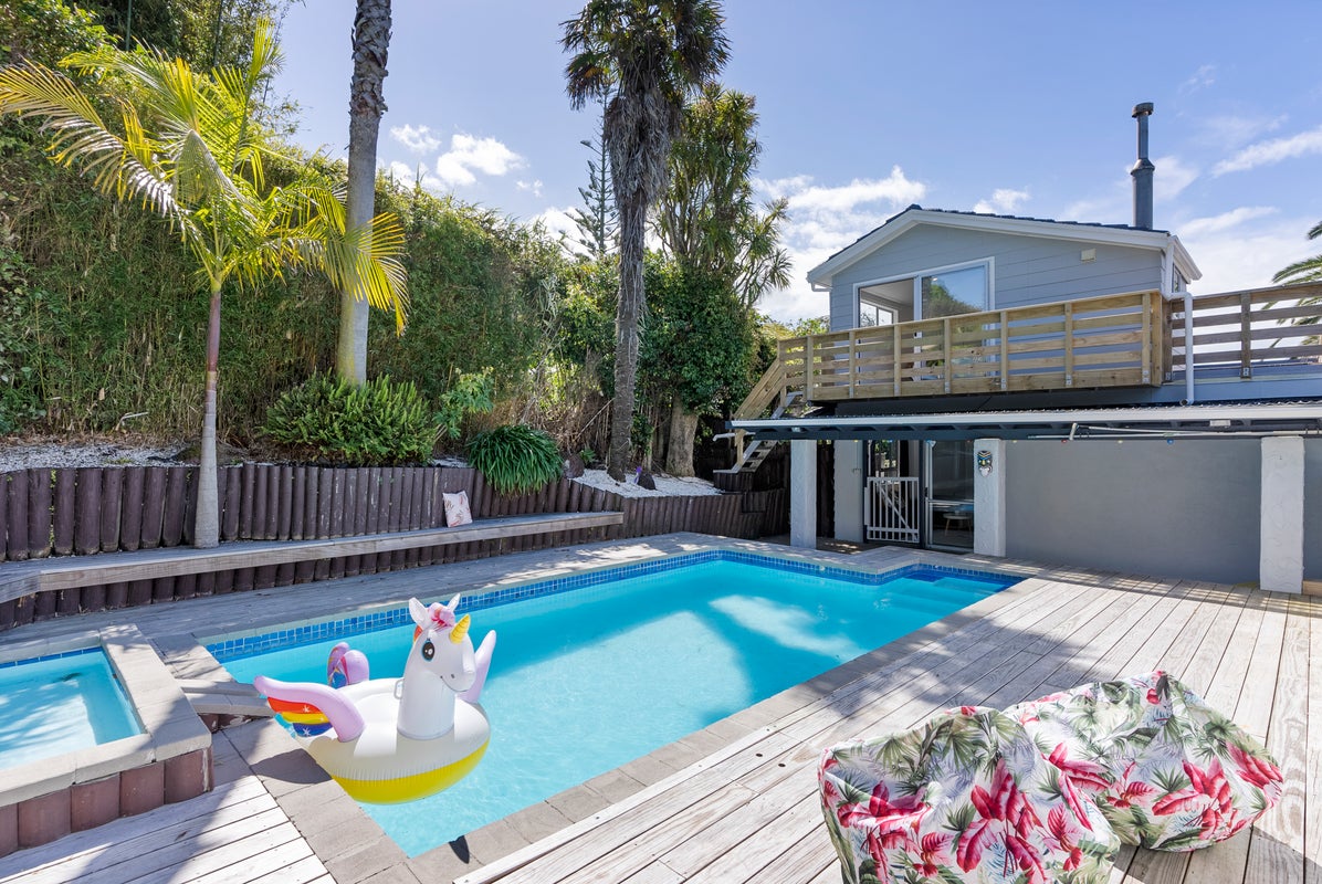3 Beeche Place, Birkdale, Auckland - Carousel 1