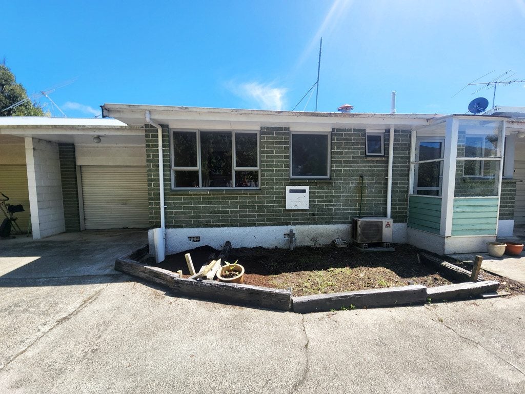 2/33 Dudley Street, Grasmere, Invercargill - Carousel 1