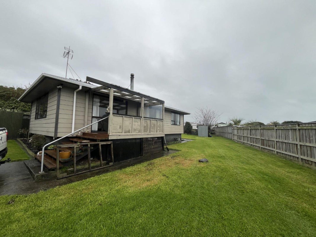 117A Parklands Avenue, Bell Block, New Plymouth - Carousel 1