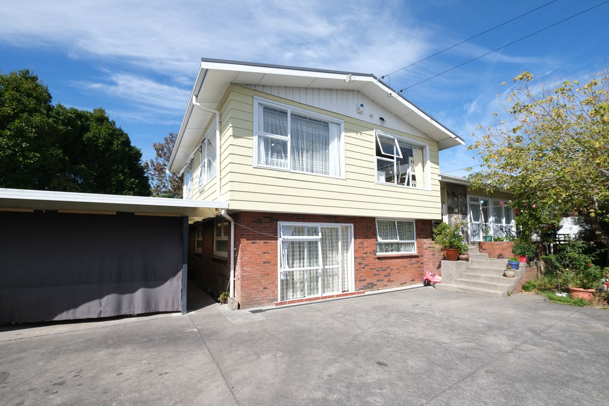 35 Kendrick Place, Blockhouse Bay, Auckland - Carousel 2