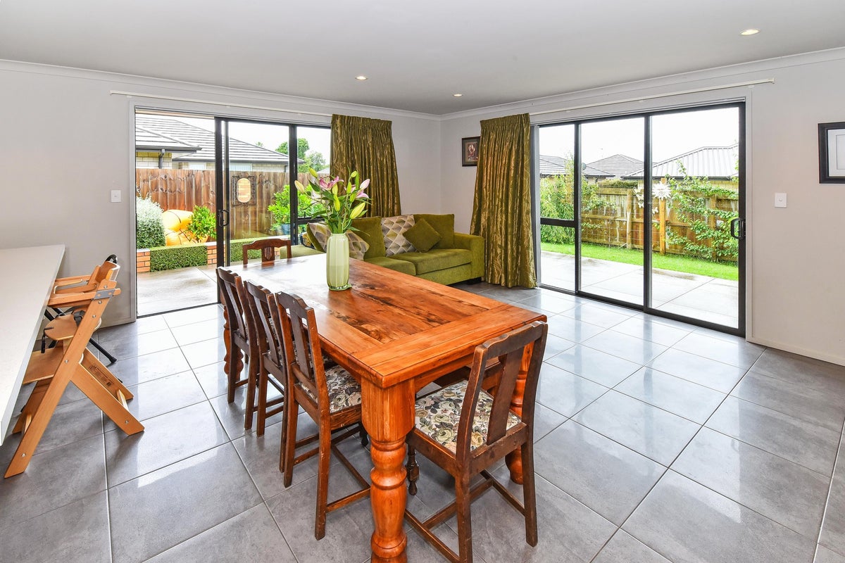 11 Fletcher Lane, Patumahoe, Pukekohe - Carousel 2
