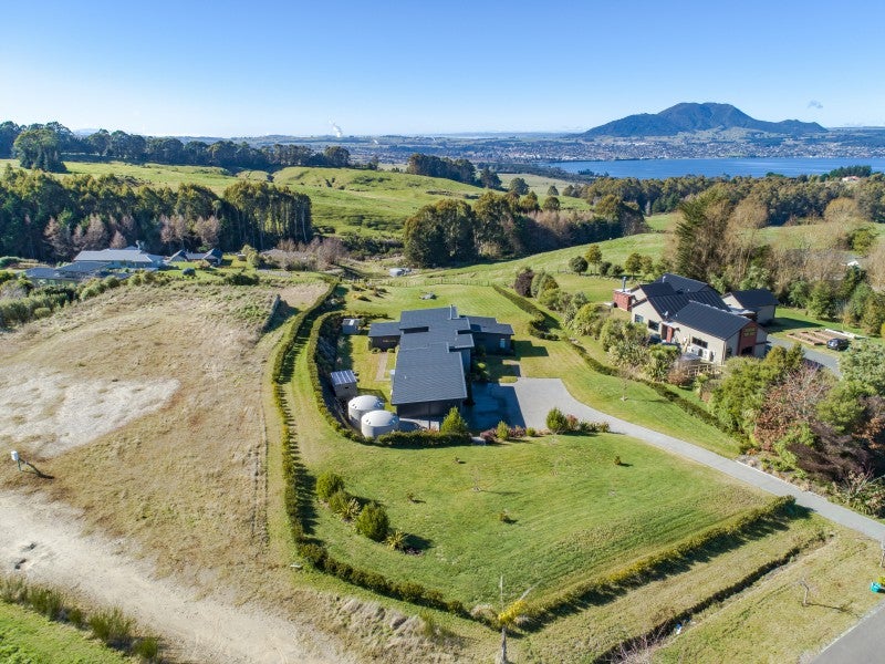 55 Lomond Grove, Acacia Bay, Taupo - Carousel 19