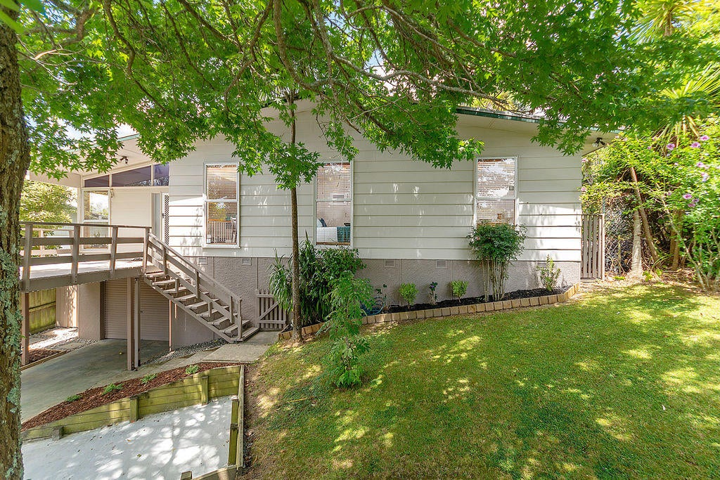 25 Bellringer Road, Massey, Auckland - Carousel 1