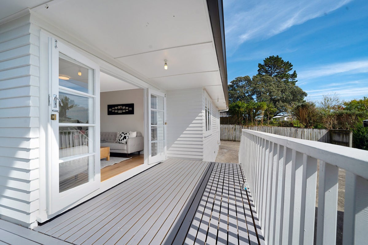 48A Beaubank Road, Kelston, Auckland - Carousel 2