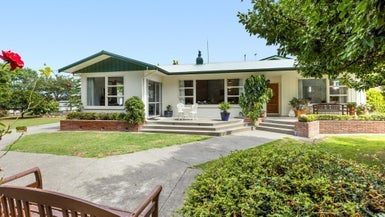 22 Goulter Street, Clive, Hastings - Carousel 1