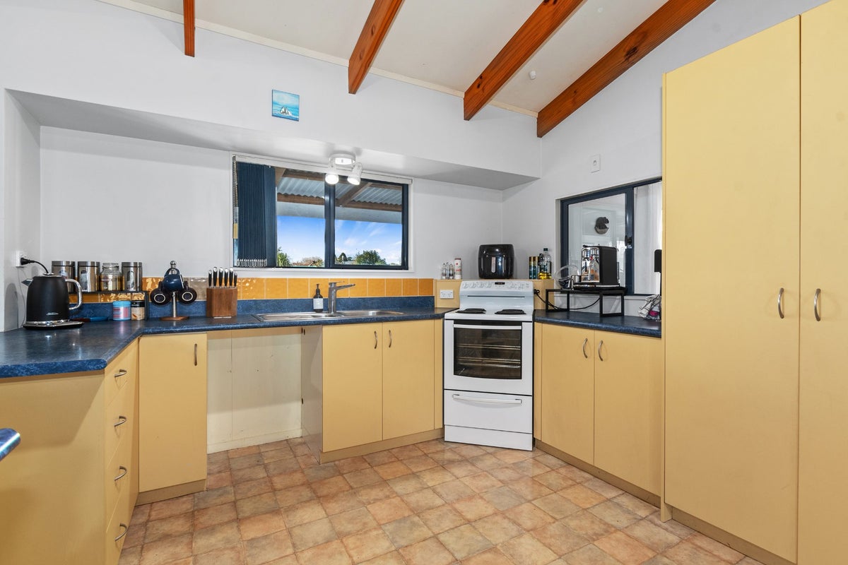 38 Tangihua Road, Maungakaramea, Whangarei, Northland - Carousel 2