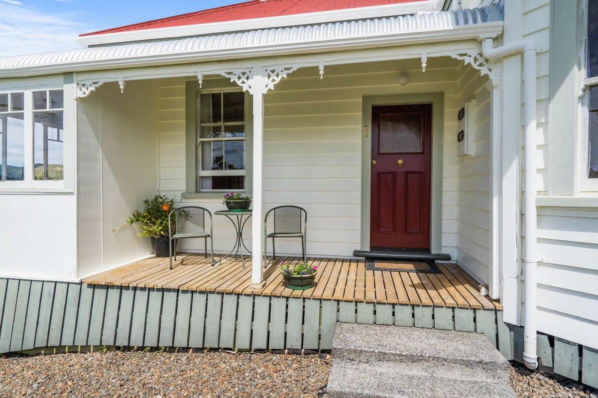 1 View Road, Hikurangi, Hikurangi - Carousel 2