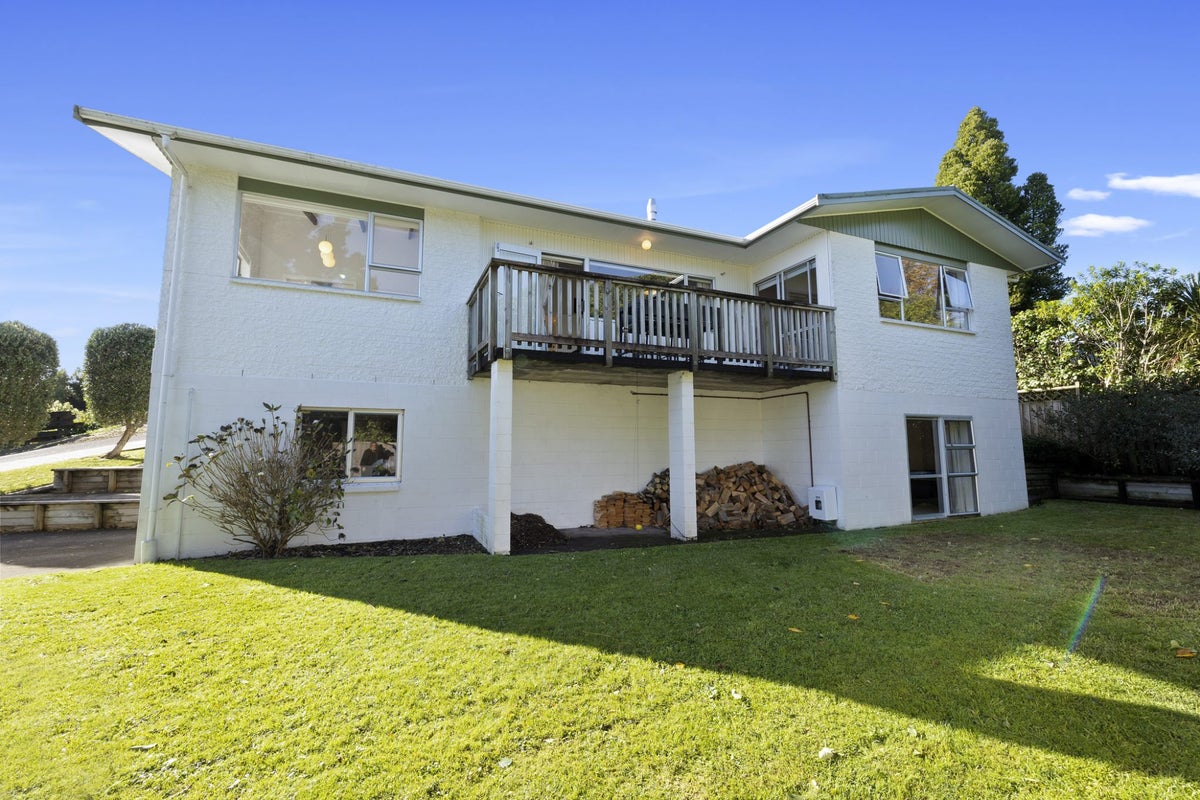 18A Anne Street, Ferndale, New Plymouth - Carousel 18